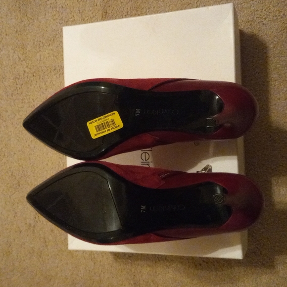 Calvin Klein Booties (7) - Picture 6 of 10